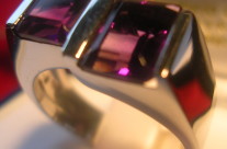 Anello  oro  bianco e ametiste